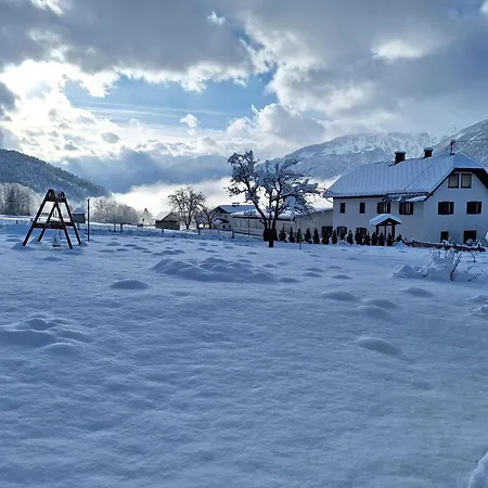 In Ski Area In Koetschach-mauthen Appartement Laas